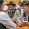 Spielerinnen-Spieler-34-Schafkopf Wiesn Turnier 2023 Armbrustschützenzelt.jpg