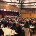 saal-voll-schafkopfschule-turnier-2019-11.jpg