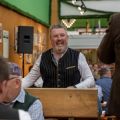Spielerinnen-Spieler-04-Schafkopf Wiesn Turnier 2023 Armbrustschützenzelt.jpg